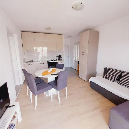 Apartments Babic Трогир Екстериор снимка