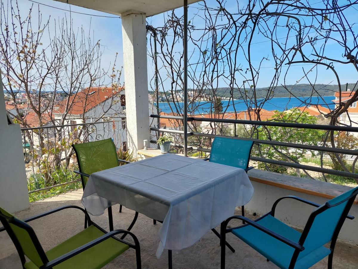 Apartments Babic Трогир Екстериор снимка
