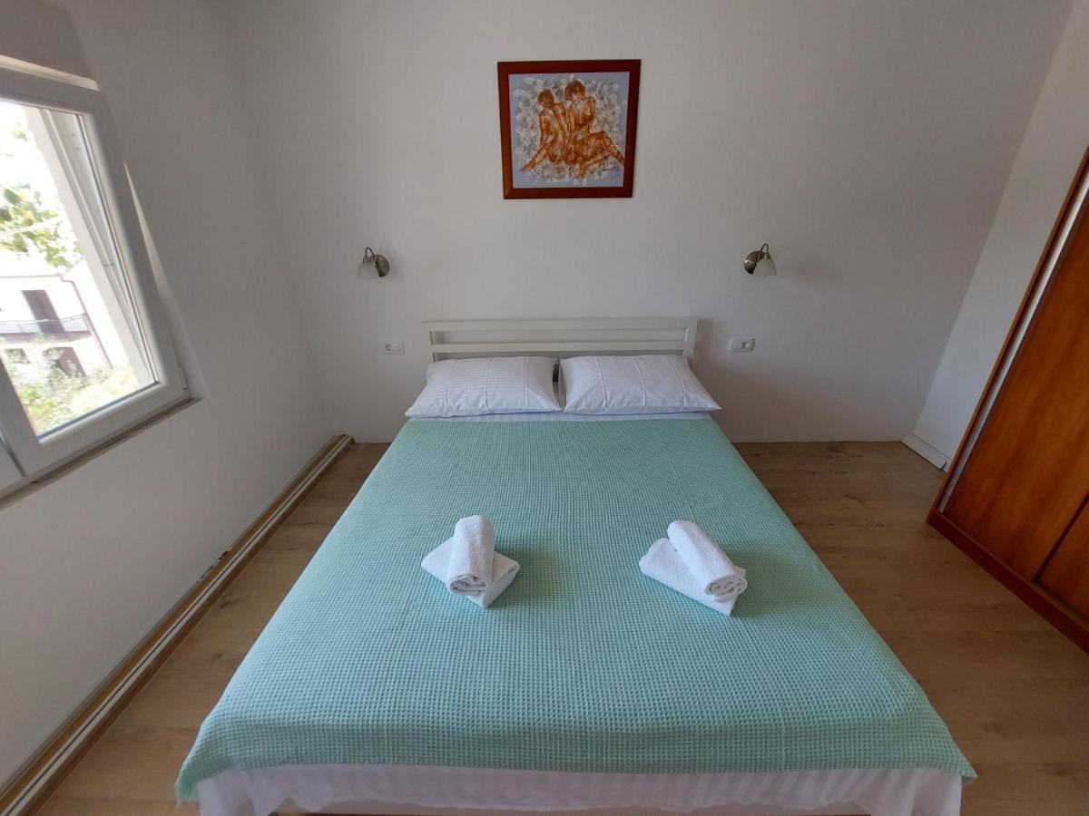 Apartments Babic Трогир Стая снимка