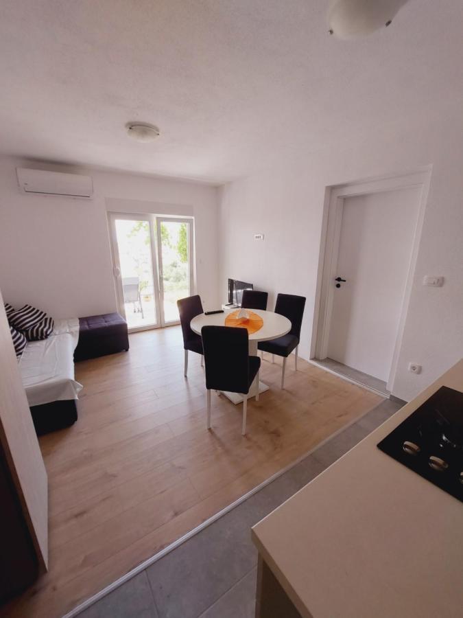 Apartments Babic Трогир Екстериор снимка