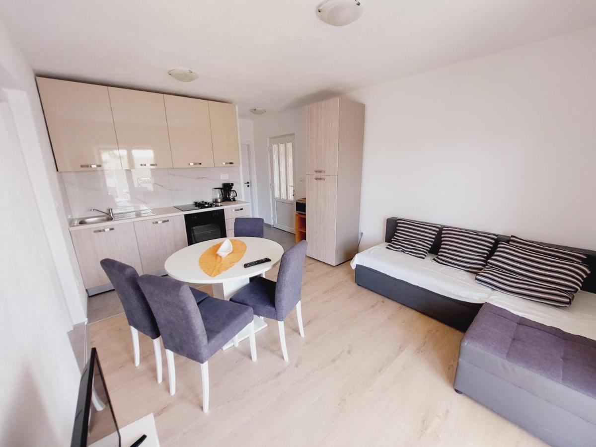 Apartments Babic Трогир Екстериор снимка