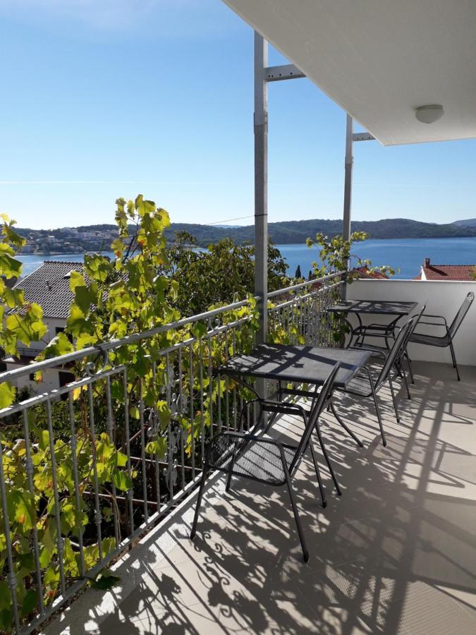 Apartments Babic Трогир Екстериор снимка